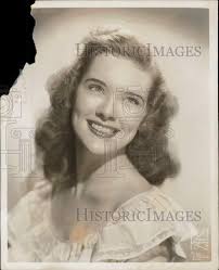1948 Press Photo Barbara Munn, Heaven On Earth