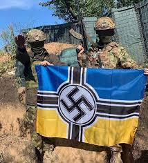 Les combattants d'Azov, l'élite de l'armée ukrainienne. Images?q=tbn:ANd9GcQMrM-mHP0_oVvLMpcww1BaPUbtUhLkH4OkIA&usqp=CAU