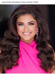 Happy Birthday to my dear friend and Dothan pageant board member Emmie  Reynolds💗💗💗💗