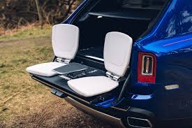 From urban adventures to journeys into the wilderness. Rolls Royce Hat Das Verruckteste Und Eleganteste Accessoire Des Jahres Erfunden Gq Germany