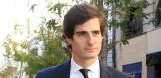#436 of 766 specialty lodging in madrid. Fernando Fitz James Stuart Y Solis Entre La Banca Y La Gestion De La Casa De Alba