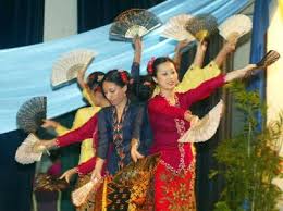 The malay, baba nyonya, chitty and portuguese communities. Top 12 Ethnic Groups In Malaysia Iroamingholiday