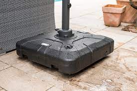 The proper weight for your umbrella base is determined by the size of umbrella and whether it is mounted through the table or freestanding. Parasol Base 100 Kg Umbrella Heaven