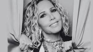 Hijas de Silvia Galván conmueven con desgarrador homenaje a tres meses de  la muerte de la estilista