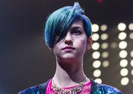 Capelli lilla viola blu instagram. Capelli Blu E Verdi Effetto Sirena Il Trend Dell Estate Toni Guy Blog