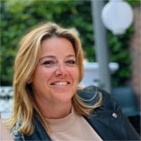 300+ perfiles de «Speelman»