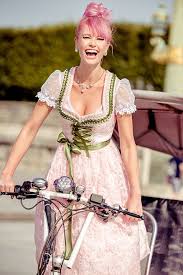 Crafty Sew Clothing Silk Pearls Trachtenmode Designerdirndl Dirndl Dirndl Trachten Oktoberfest Mode