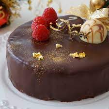 The dazzling gold leaf shimmered beautifully under the light, captivating me with its gold allure. How To Decorate With Curls Shavings Gold Leaf And More Gourmet Food World
