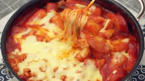 Fry it in the oil for 1 minute. Cheese Tteokbokki Made From Rice Korean Food Youtube