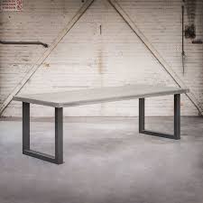 Industriele Rechthoekige Eettafel 240x100x6 Betonlook Met Zwarte U Poten Liberty Lampenlicht