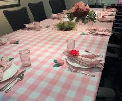 Pink Checked Tablecloth Tablecloth Seats 8 10 People Reusable And Machine Washable Cotton Table Cloth Made With Cotton Fab In 2020 Table Cloth Plaid Tablecloth Table
