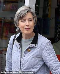  My Policeman Gina Mckee And Linus Roache Film As Older Versions Of Emma Corrin And Harry Styles Geeky Craze