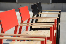 Collection de yangni nda • dernière mise à jour il y a 4 jours. Chaise De Jardin Design Avec Accoudoirs Cora En Aluminium De Couleur Assise En Bois Massif Dossier En Hpl Seanroyale