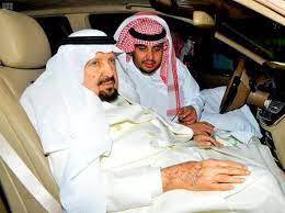 الأمير عبدالرحمن بن عبدالعزيز يصل إلى الرياض وخادم الحرمين في مقدمة مستقبليه الأمراء الأمير سلطان بن سلمان الديوان الملكي winter hats hats fashion