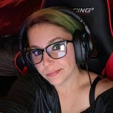 Sarah Fogle (SquishdaFish)