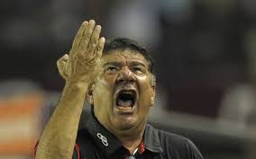 Joel Santana detona técnico do Flamengo: 'Acho o Jardim maluco'