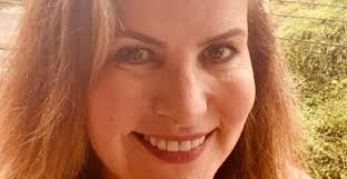 Renatus — is a first name of latin origin which means born again (natus = born). Renata Ceribelli Posta Foto Antiga Com Irmas E Confunde Seguidores Parecidissimas Mais Novela