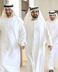 صاحب السمو الشيخ محمد بن راشد آل مكتوم يلتقي صاحب السمو الشيخ محمد بن زايد آل نهيان في العاصمة ابوظبي في إطار لقاءات الخير Arabic Clothing Mens Outfits Clothes