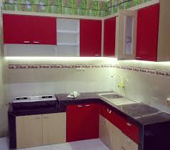 Dapur ini memiliki meja bar yang bisa digunakan untuk sarapan, area ini juga bersebelahan dengan ruang makan. Kitchen Set Minimalis Sederhana Terbaru Desain Lemari Dapur Ide Dapur Lemari Dapur