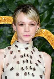 The british actress and her musician beau, who's best known for being the lead singer of mumford & sons, first met. Marcus Mumford Crashes Carey Mulligan S Snl Hosting Gig