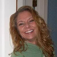 Kelly Greer's Instagram, Twitter & Facebook