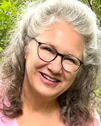 Ruth Saul's Instagram, Twitter & Facebook