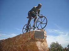 Marco pantani veniva trovato morto stroncato da un'overdose di cocaina. Marco Pantani Wikipedia