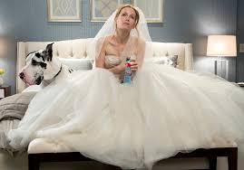 Passer d'une robe de mariée à une robe du soir ou bien encore à une robe cocktail peut être une solution. Trompee Par Son Mari Elle Vend Sa Robe De Mariee Elle