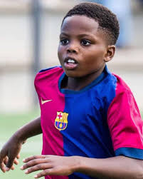 🚨Another talent coming from La Masia, his name is Jayden Espina 💙❤️  #MberwaJr