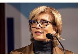 The Calgary Chamber of Commerce is calling for smarter investments in the  Canadian workforce, which can lead to stronger productivity, more resilient  businesses and better outcomes. The Calgary Chamber of Commerce says