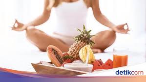Buah yang bagus untuk diet dan rendah kalori ini juga berguna melancarkan sistem pencernaan. 7 Buah Yang Bagus Untuk Diet Dan Menurunkan Berat Badan
