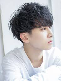 2021年冬 メンズ ショートの髪型 ヘアアレンジ 人気順 13ページ目 ホットペッパービューティー ヘアスタイル ヘアカタログ スパイラルパーマ メンズ メンズ ヘアスタイル パーマ