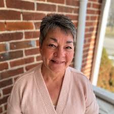 Janette Barr's Instagram, Twitter & Facebook