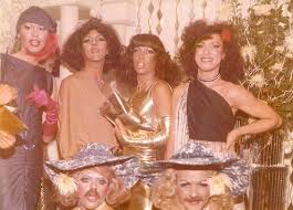 Do footing aos afters: a noite gay de SP nos últimos 100 anos