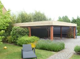 Cet Abri Voiture Au Style Moderne Est Fabrique En Bois Exotique Il Prend Place Durablement Dans Votre Jardin Pour Proteger Vo Abri De Jardin Abri Voiture Abri