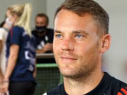 Torwart manuel neuer und seine freundin nina. Manuel Neuer Neue Fotos Mit Anika Auf Der Tribune Bunte De