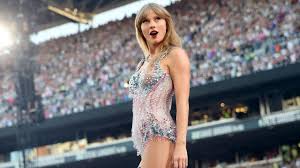 Taylor Swift Eras Tour Movie Showed The Camaraderie Of Her Fans | Glamour UK