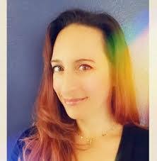 Lisa Bohne's Instagram, Twitter & Facebook