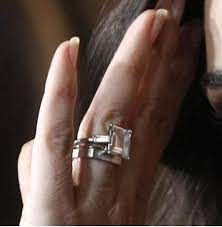 Demi Moore Engagement Ring Anelli