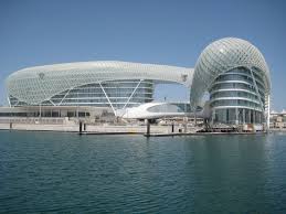 Yas Marina Yacht Club Abu Dhabi Amazing Buildings Abu Dhabi Beautiful Buildings