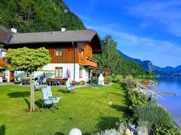 This apartment has a garden and free private parking. Privatzimmer Haus Seehof In Abersee St Gilgen Am Wolfgangsee