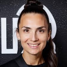 Suzanne Schwarz's Instagram, Twitter & Facebook