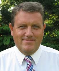 Surviving and Thriving as a Primary NQT (Critical Teaching): Robinson,  Catriona, Bingle, Branwen, Howard, Colin: 9781910391587: Amazon.com: Books