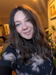 Self-published magazine The Rolling Stones Book No. 1 June 1964 "I can keep  quiet" Interview with Charlie Watts When were you born? Charlie: June 2,  1941. Your height? 1 meter 72 cm.