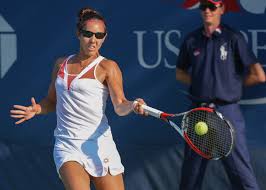 Dr mihaela buzărnescu (born 4 may 1988) is a professional tennis player from romania. Datei 2015 Us Open Tennis Qualies Aliaksandra Sasnovich Blr 14 Def Mihaela Buzarnescu Rou 20340107763 Jpg Wikipedia