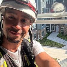 Nathaniel Mantooth's Instagram, Twitter & Facebook