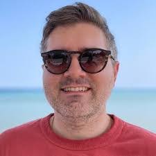 Ben Beckett's Instagram, Twitter & Facebook