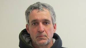 Nine-time felon wanted by Burlington police for alleged vehicle thefts