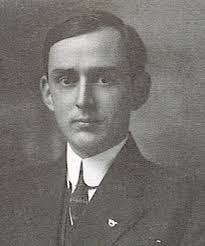 Arthur Hendrick's Instagram, Twitter & Facebook