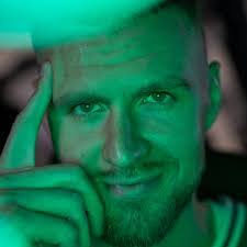 Bobby Manion's Instagram, Twitter & Facebook